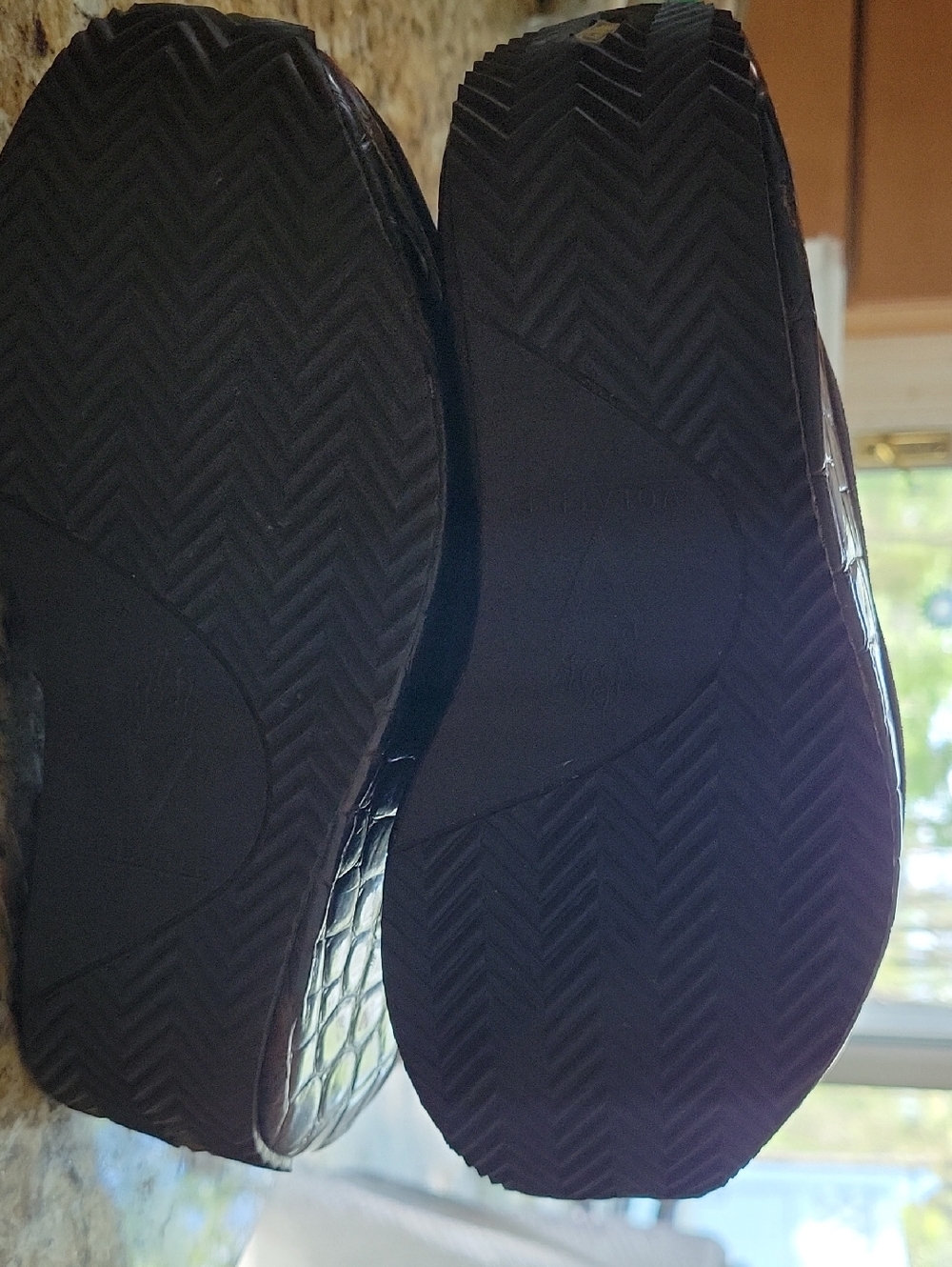 Volatile Wedge Sandals - Picture 4 of 5